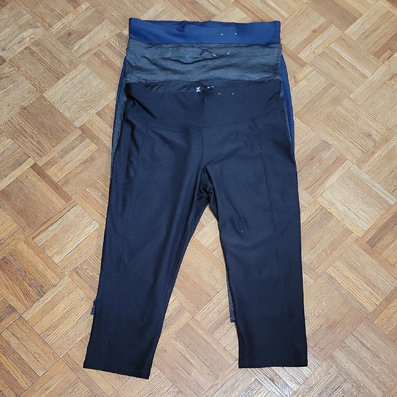Xersion 3 Piece Lot Of Tummy Control Capri Leggings SIZE XLT - Picture 1 of 12